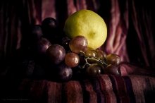 Grape and lemon. / ***