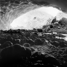 Grotto. / ***