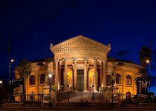 Teatro Massimo / ***