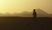 Man and the Desert - 2 / ***