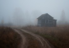 Cottage in the mist / ***