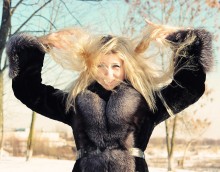 Playing with hair / ***