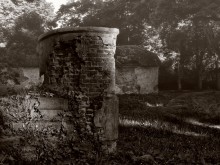 The porch of the old manor / ***