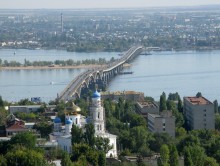 The bridge over the Volga / ***