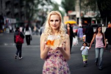 Girl with fish / ***