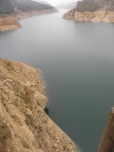 ozero / ozero kotoroje obrazovalos pri pomosi dambi