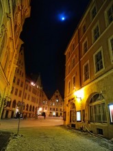 time of the moon / ***