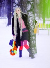 bright colors on white snow / ***