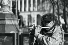 Flutist / ***