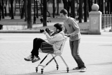 Photographer in a wheelchair / ***