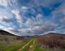 ... On the road with clouds ... / ***