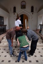 In search of a frame or a mirror for the protagonist ... / ***