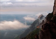 The House in the mountains. / ***