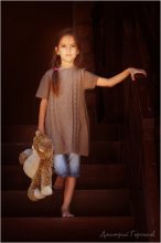 Girl with cat / ***