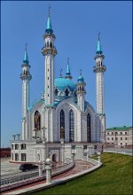 Kul Sharif (Mosque) / ***