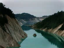 Abandoned quarry / ****************