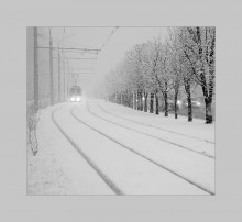 tram snow / - - - - -