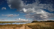 Autumn on the Dnieper / ***