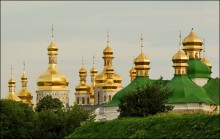 Golden domes of the Lavra / ***