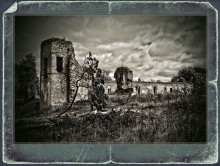 In the ruins of the castle / ***