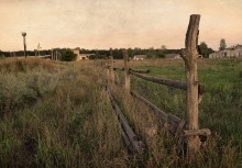 Abandoned Farm / ***