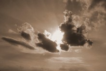 unusual cloud / ***