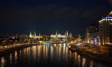 Moscow at night / ***