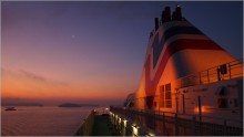 Morning on the vessel / ***