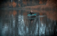 Autumn swimming. / ******