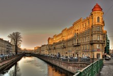 morning on Channel Griboedova / ******************
