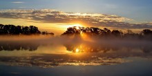 Dawn over the lake / ***