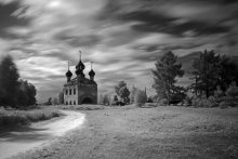 Lopsided crosses, church Porush, but the faith alive. / ***
