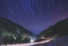 Night at the Big Almaty Gorge / ***