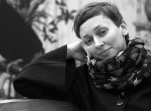 The girl and Elephants / ***