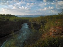 Abisko Canyon / Date Shot:	09.06.2011 22:45:00.10
Device:	Nikon D80
Lens:	12-24mm F/4G
Focal Length:	12mm
Exposure
Aperture:	F/7,1
Shutter Speed:	1/250s
Exposure Mode:	Aperture Priority
Exposure Comp.:	-0,7EV
ISO 100