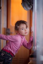 portrait of a girl in the car / ***