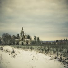 Abandoned Shrine 2 / ***