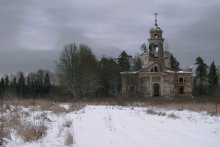 Abandoned Church / ***