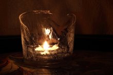 Candle and ice / ***