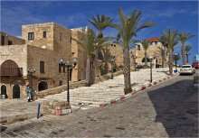 Walking through Jaffa / ***