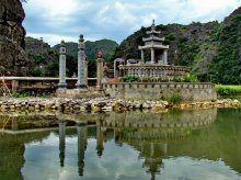 Gate to Heaven / ***