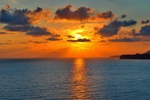 the sun in the clouds / ***