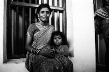 Portrait of Indian woman with a child / ***