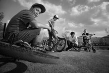 Freeriders, young extremists of our yard ... / ***