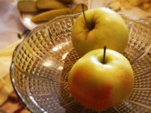 Apples / ***