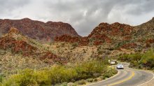 of road / Tucson Mountain Park, Arizona