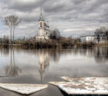 on the Vologda River / **********