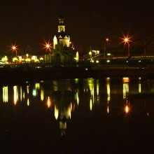 The city ... (... reflection) / ***