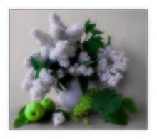 Still Life with Grapes / ***