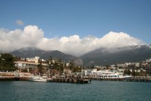 View from the Sea to Yalta / ***